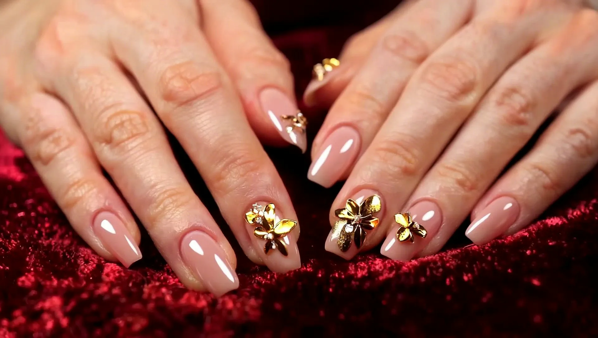 Manucure couture Pro Diva Nails — première image de la vidéo du studio